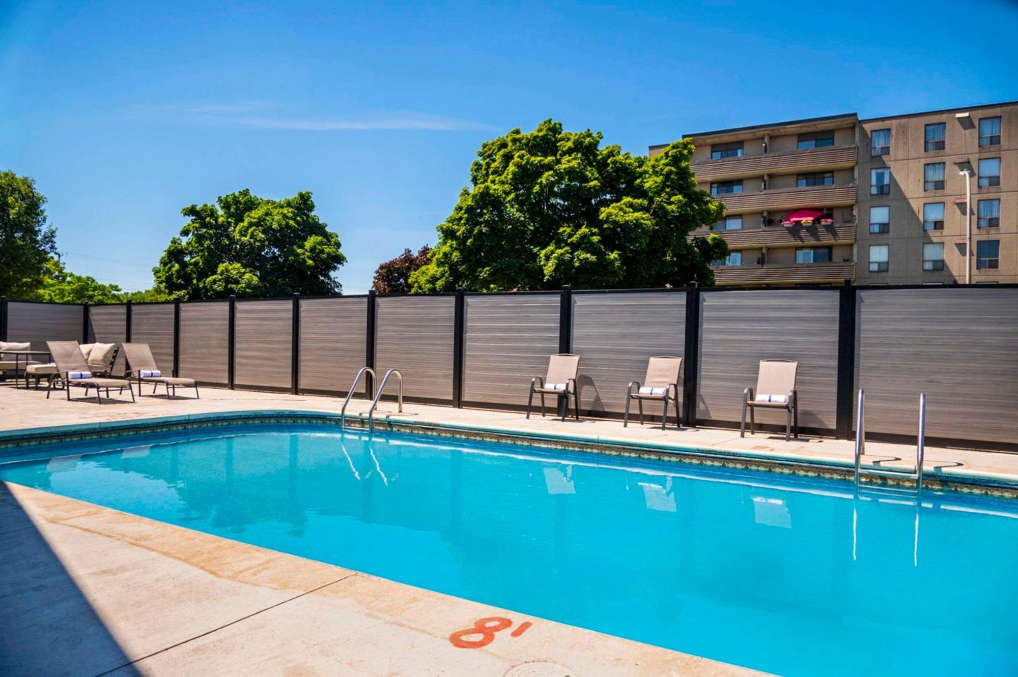 Quality Inn Chatham-Kent Zewnętrze zdjęcie